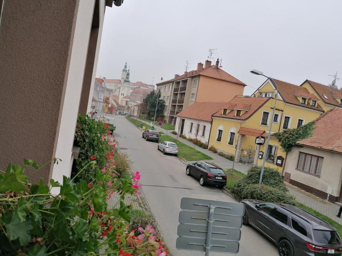 Ubytovani Na Spaciru Mikulov Exterior photo